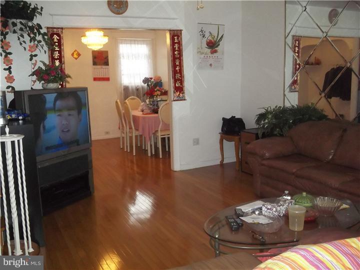 733 Smylie Road Philadelphia, PA 19124 - Photo 2 of 10 Gallery Image 2