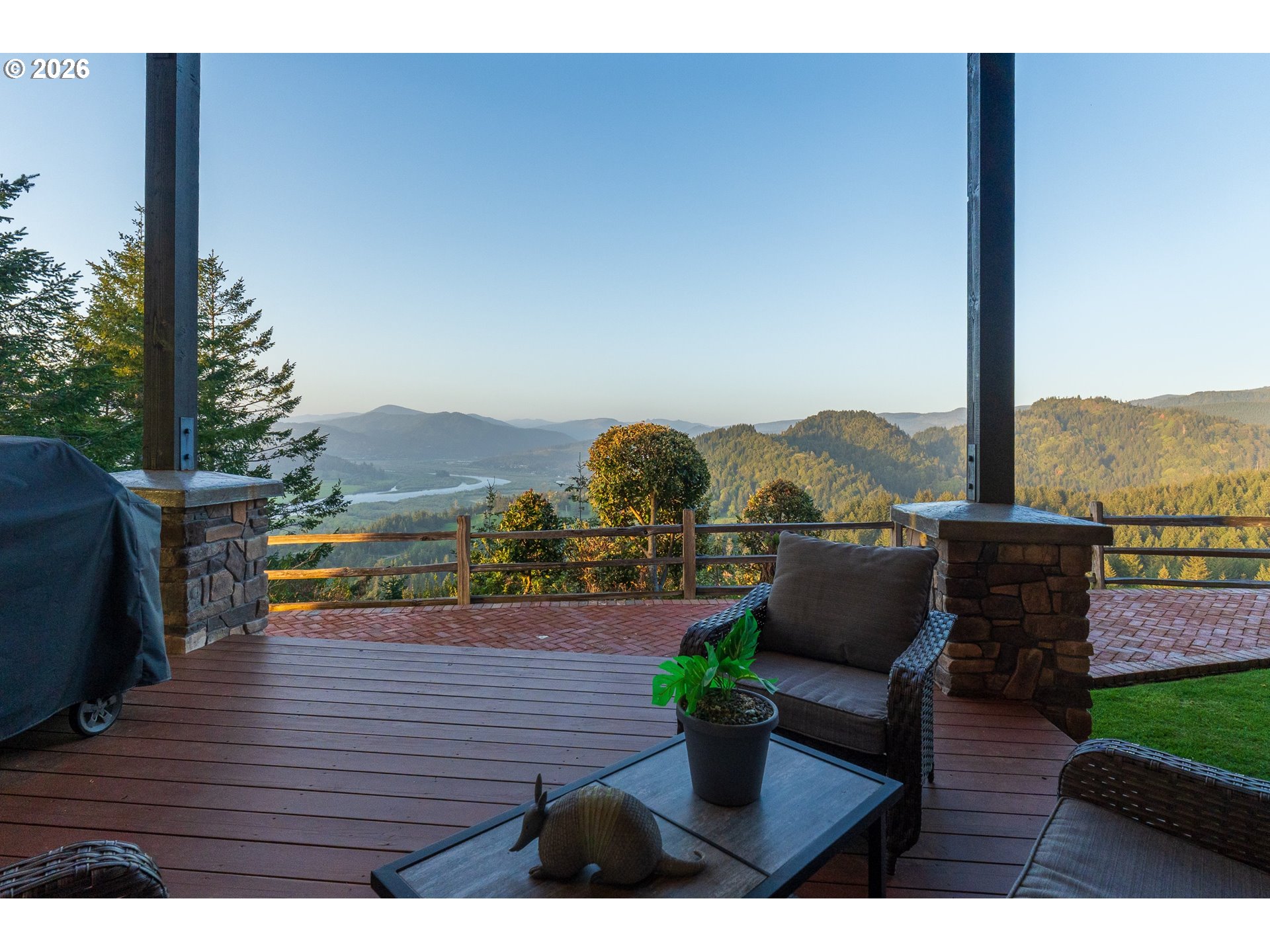 94880 Grizzly Mountain Road Gold Beach, OR 97444 - Photo 44 of 48 a outdoor view with a sitting space