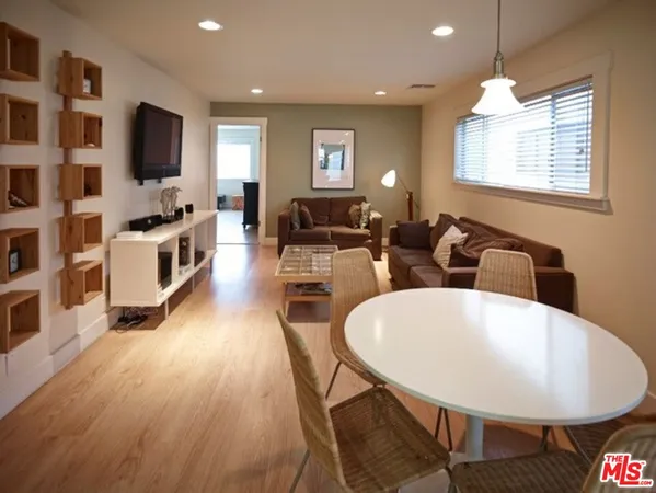 $3,500,000 | 32 North Venice Boulevard, Venice, CA 90291