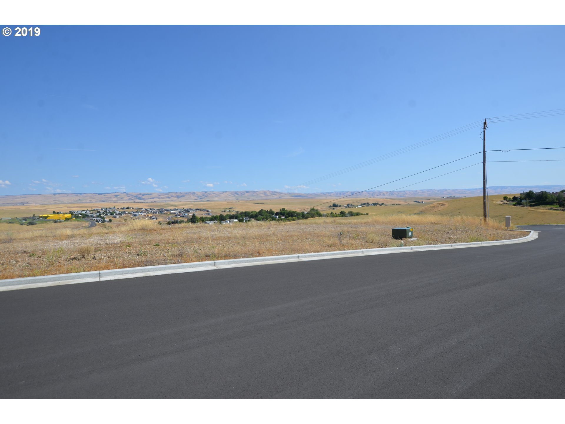 1410 Southwest 17th Place Pendleton, OR 97801 - Photo 1 of 11