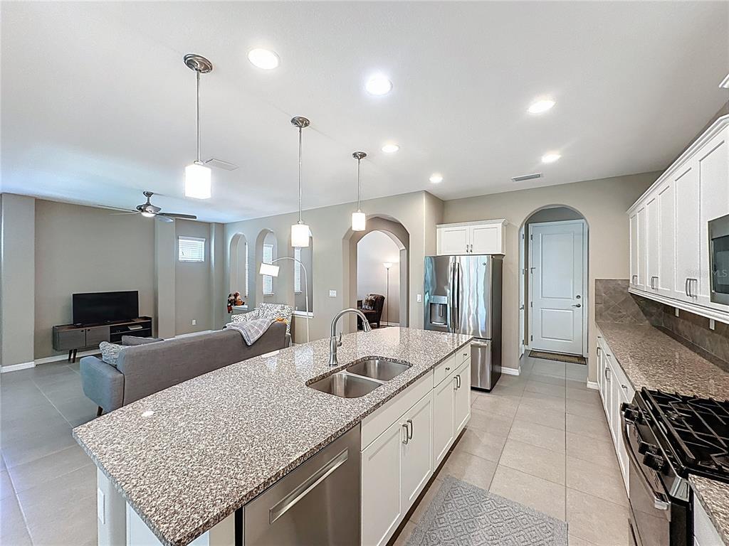 251 Silver Maple Road Groveland, FL 34736 - Photo 7 of 60