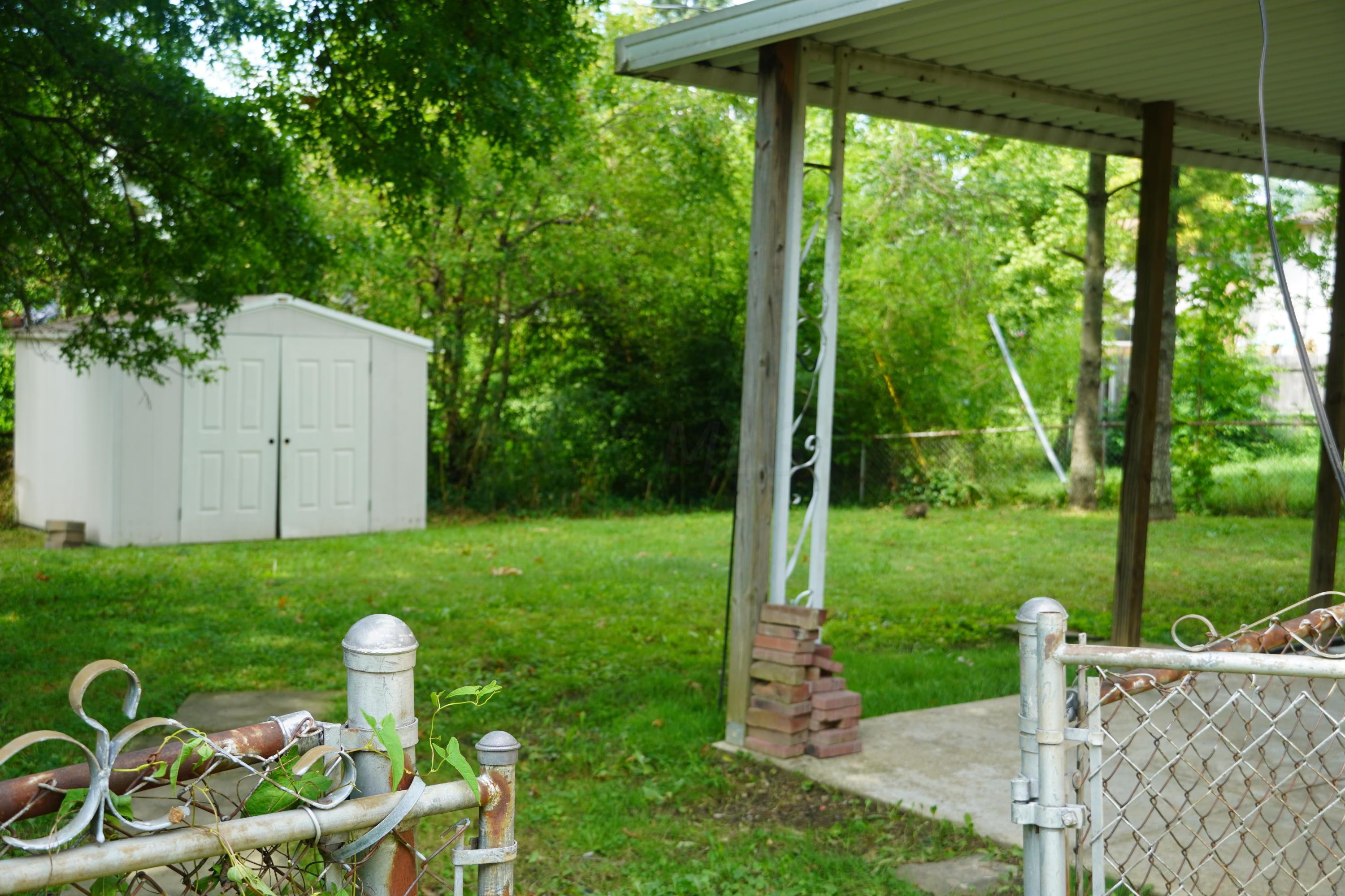 5489 Cedarbush Road Columbus, OH 43229 - Photo 14 of 36 Gallery Image 14