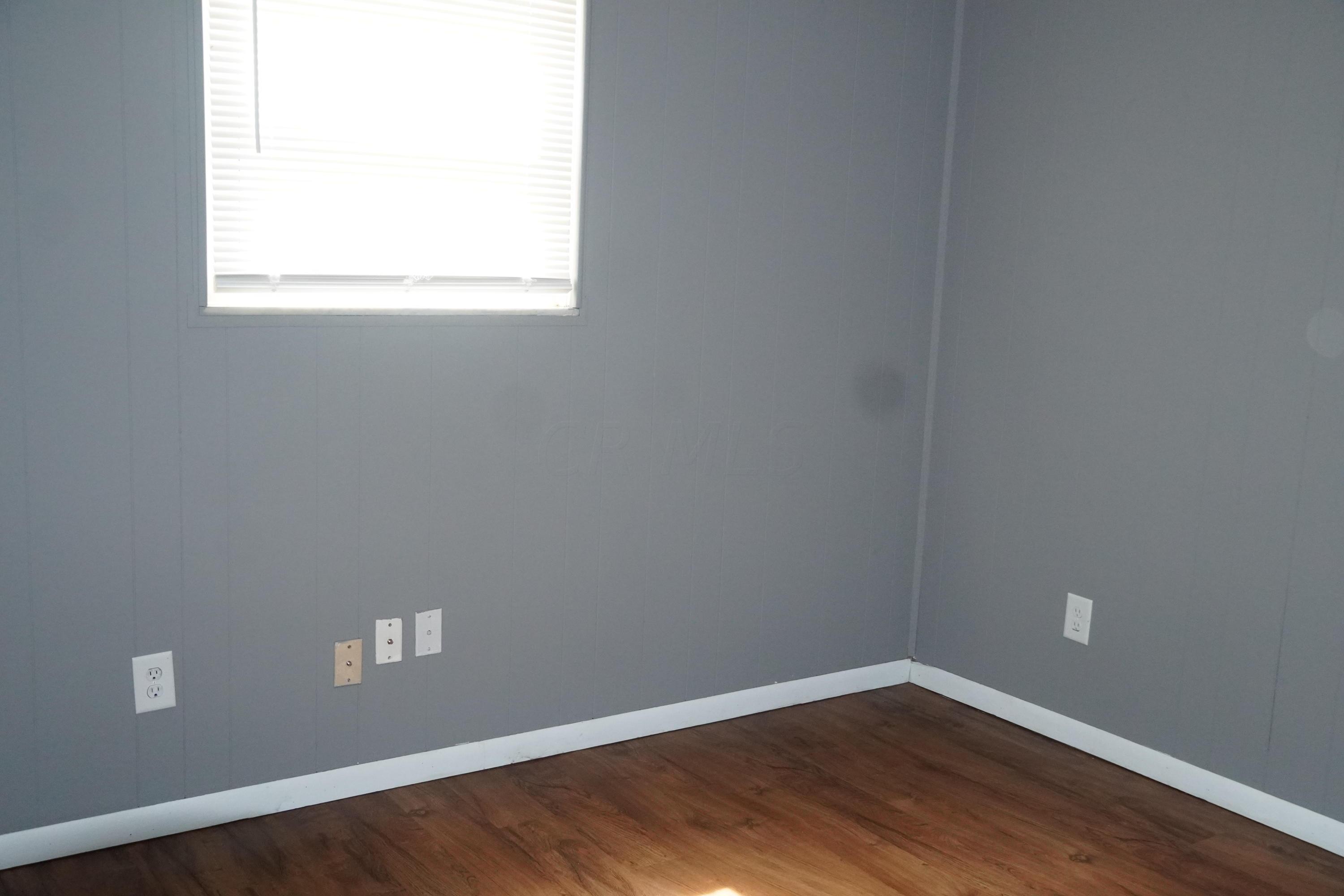 5489 Cedarbush Road Columbus, OH 43229 - Photo 19 of 36 Gallery Image 19