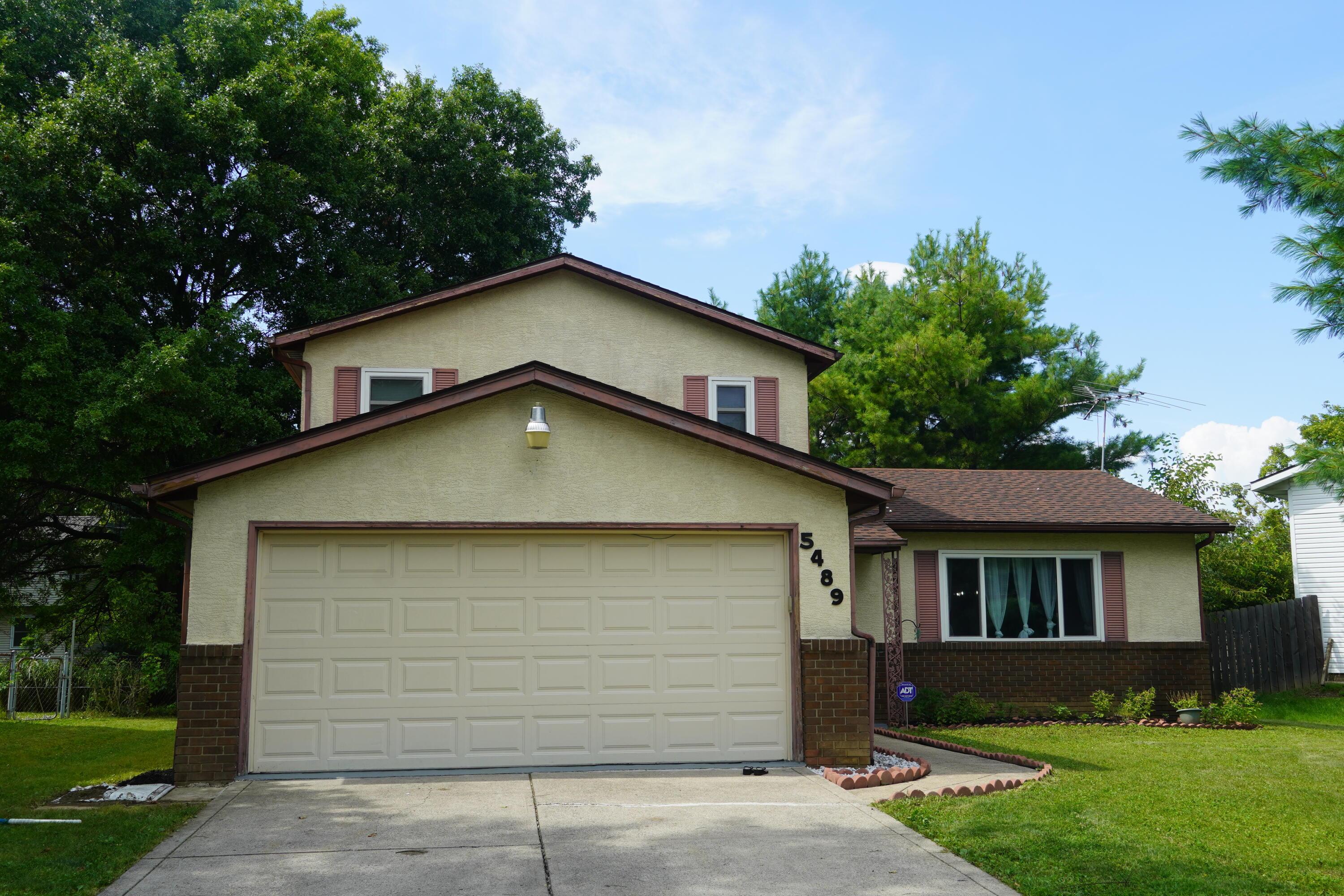 5489 Cedarbush Road Columbus, OH 43229 - Photo 32 of 36 Gallery Image 32