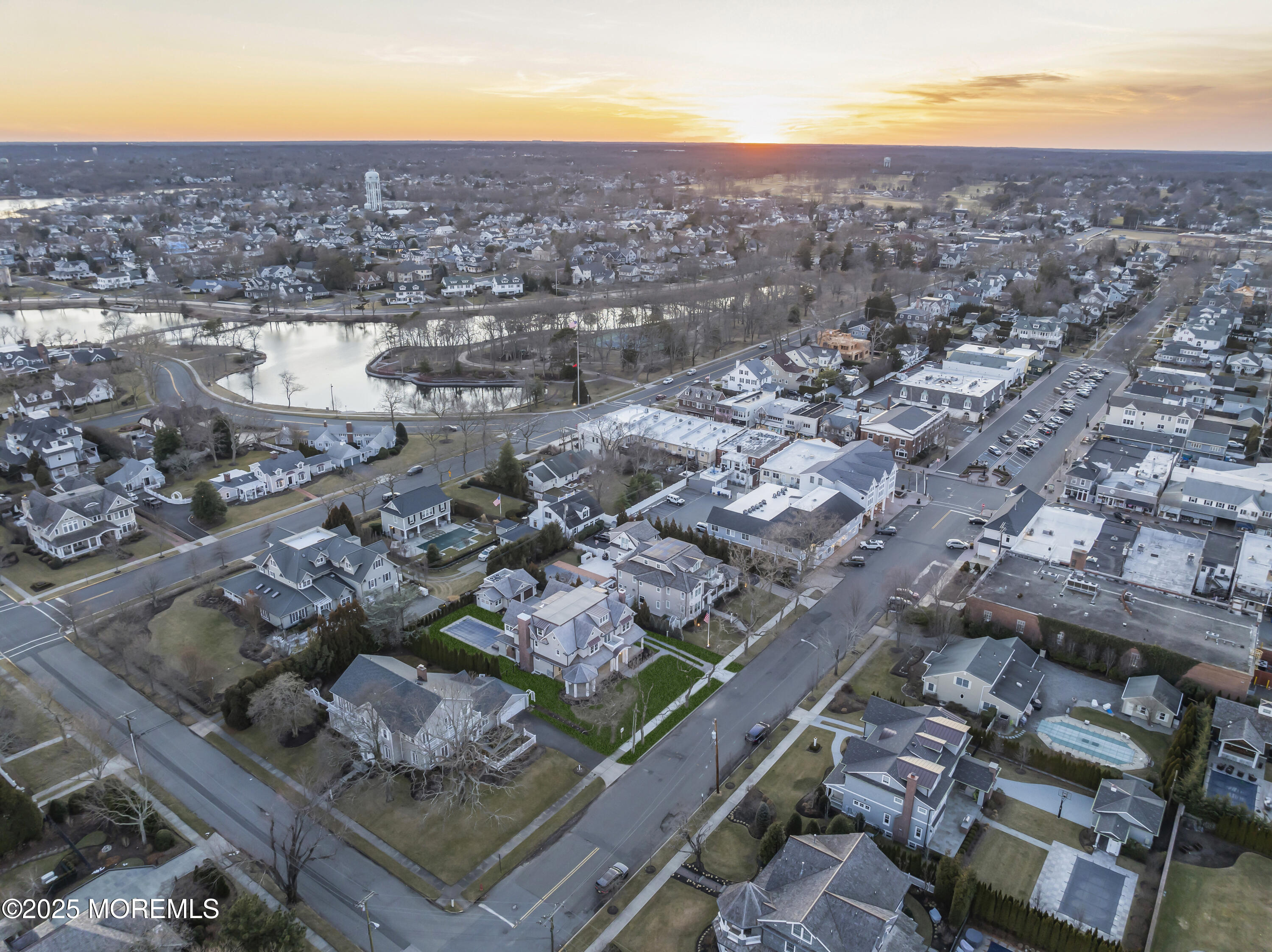205 Morris Avenue Spring Lake, NJ 07762 - Photo 64 of 105 an aerial view of multiple house