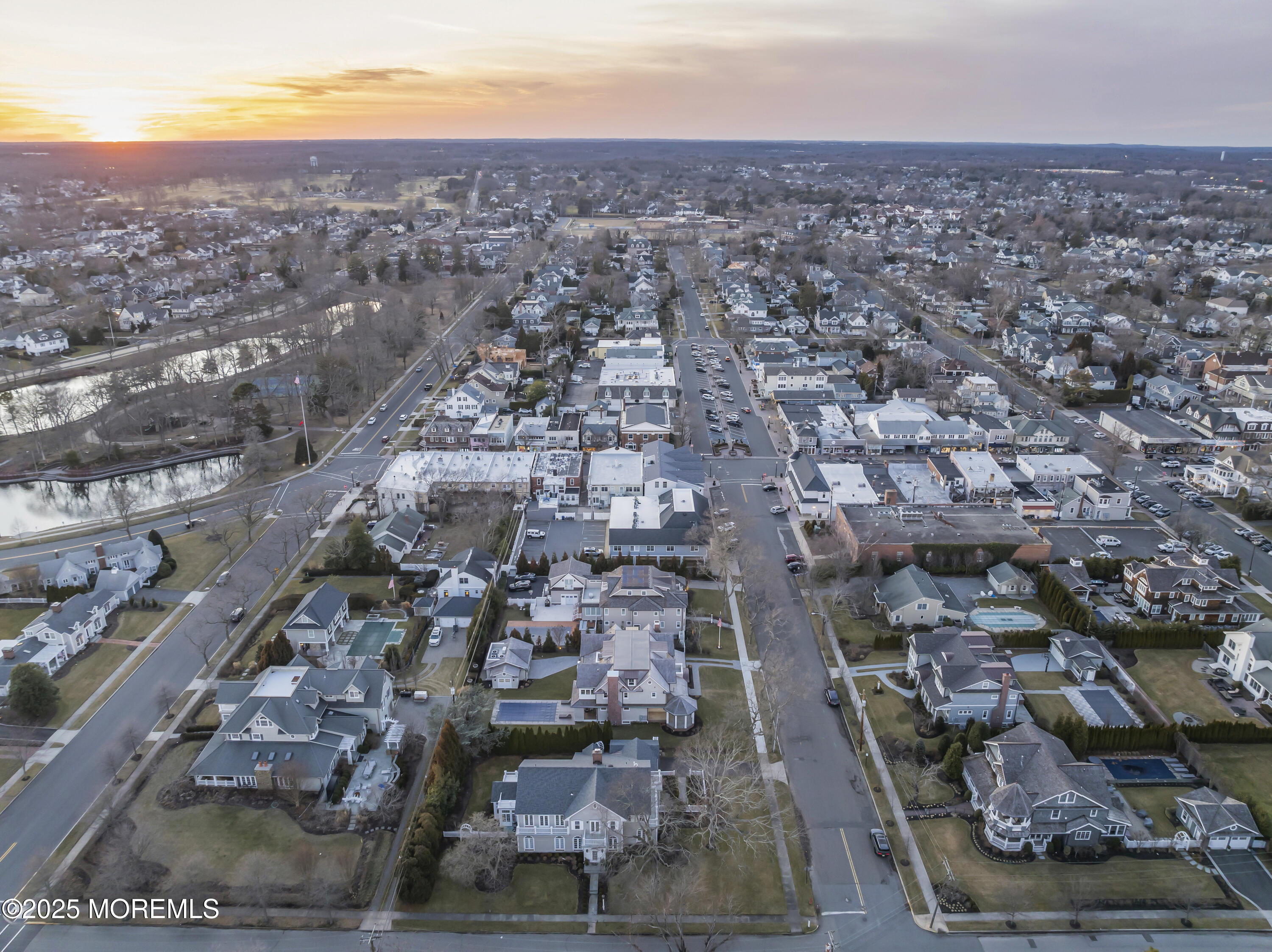 205 Morris Avenue Spring Lake, NJ 07762 - Photo 88 of 105 an aerial view of multiple house