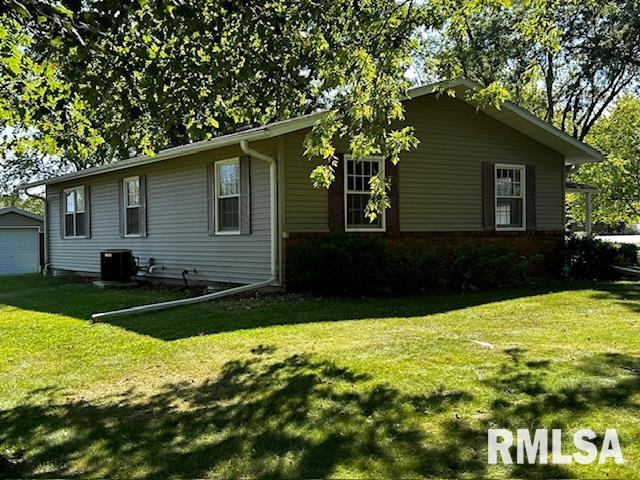 9411 141st Street West Taylor Ridge, IL 61284 - Photo 3 of 16