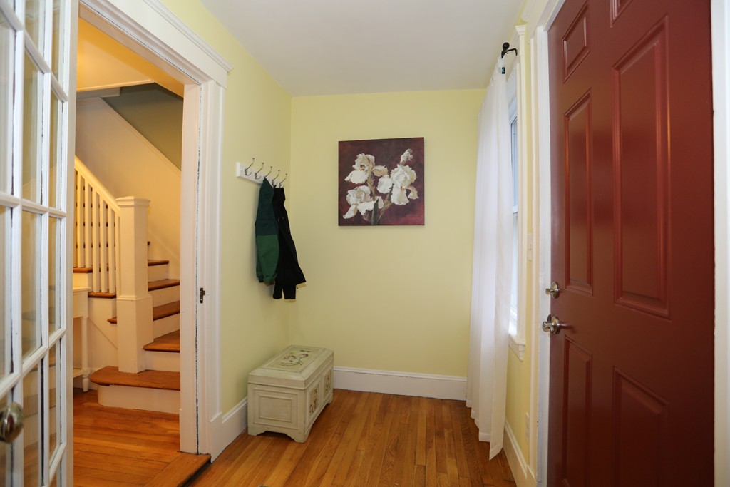 275 Broad Meadow Road Needham, MA 02492 - Photo 3 of 26 a bathroom with a toilet and a tub