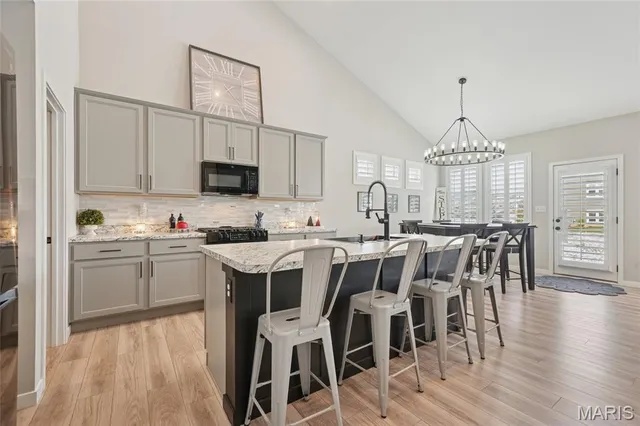 $549,900 | 115 Bell Boulevard, Wentzville, MO 63385