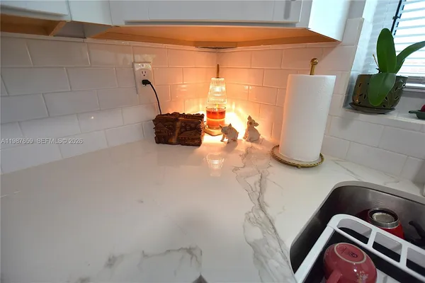 $1,600 | 2572 Emory Drive West, Unit F, West Palm Beach, FL 33415