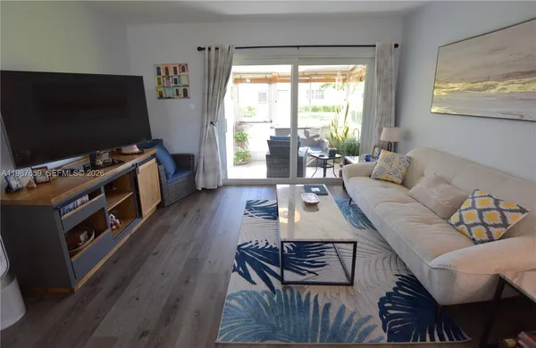 $1,600 | 2572 Emory Drive West, Unit F, West Palm Beach, FL 33415