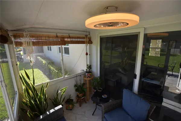 $1,600 | 2572 Emory Drive West, Unit F, West Palm Beach, FL 33415