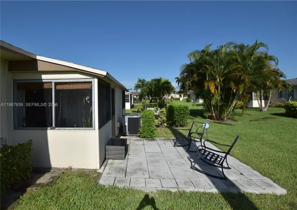 $1,600 | 2572 Emory Drive West, Unit F, West Palm Beach, FL 33415