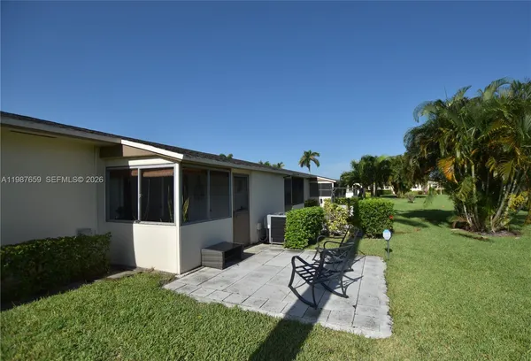 $1,600 | 2572 Emory Drive West, Unit F, West Palm Beach, FL 33415
