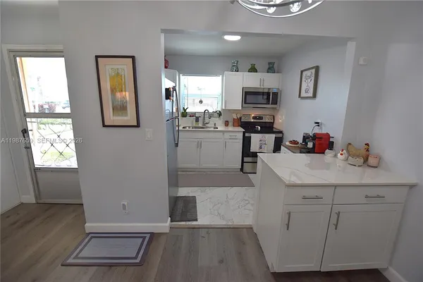 $1,600 | 2572 Emory Drive West, Unit F, West Palm Beach, FL 33415