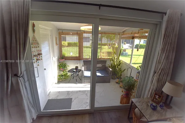 $1,600 | 2572 Emory Drive West, Unit F, West Palm Beach, FL 33415