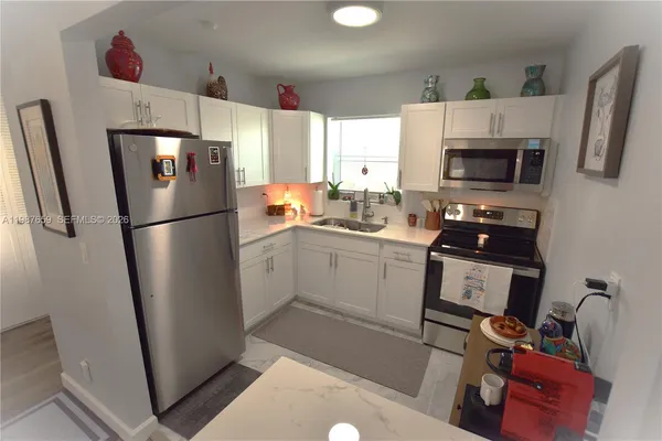 $1,600 | 2572 Emory Drive West, Unit F, West Palm Beach, FL 33415