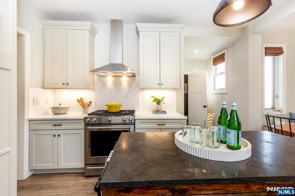 39 Draper Terrace Montclair, NJ 07042 - Photo 24 of 42