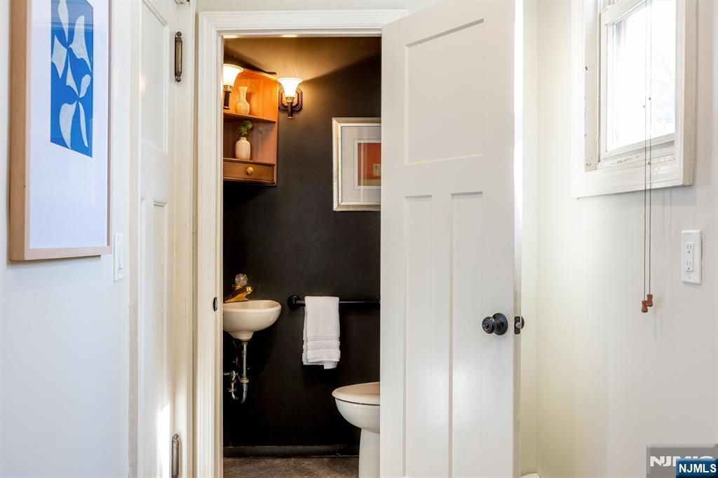 39 Draper Terrace Montclair, NJ 07042 - Photo 27 of 42