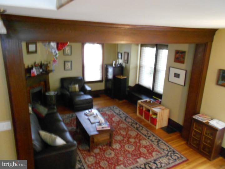 105 Warwick Road Haddonfield, NJ 08033 - Photo 5 of 13 Living Room