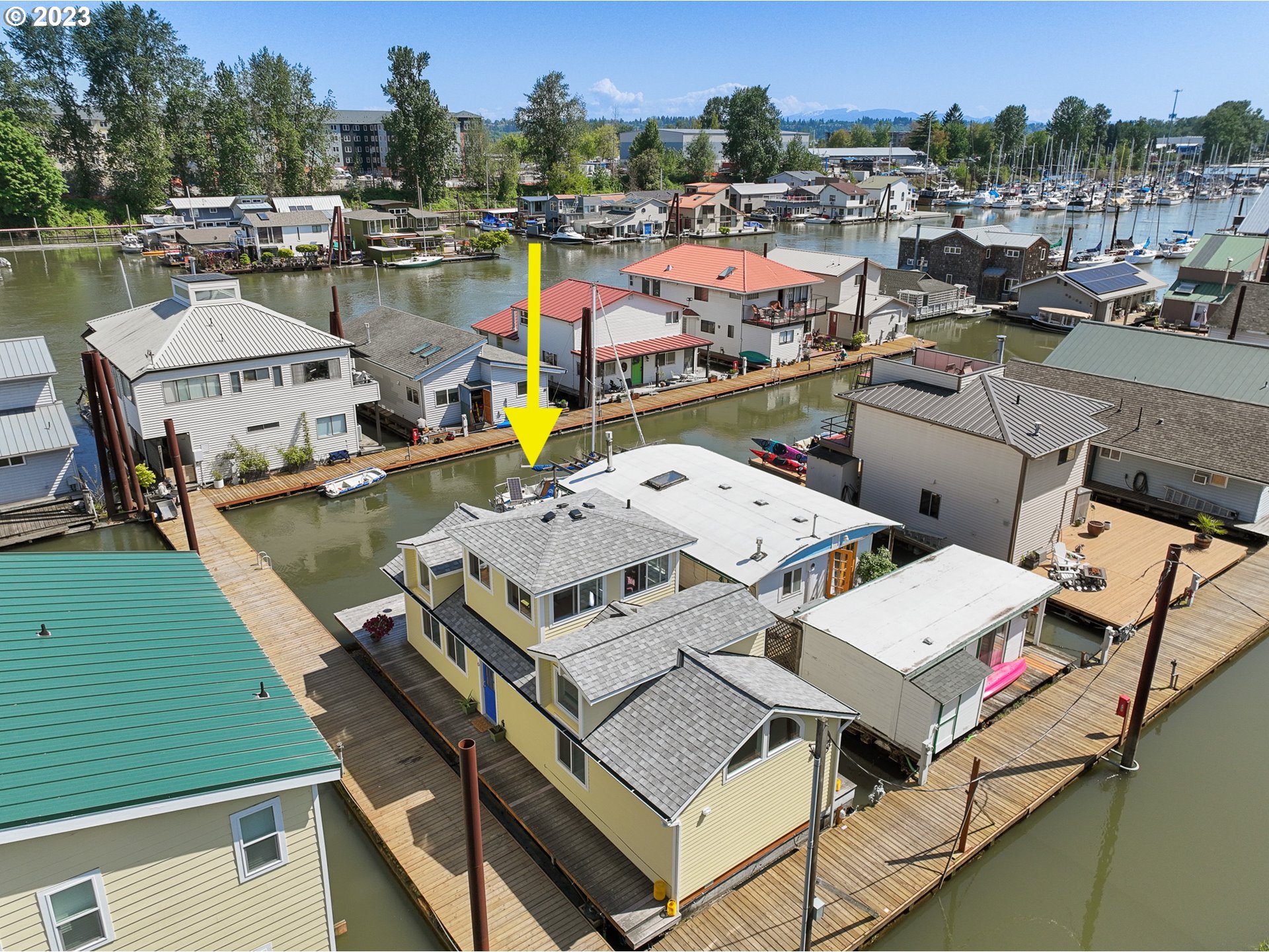205 North Bridgeton Road, Unit 6 Portland, OR 97217 - Photo 3 of 22 a picture of city view