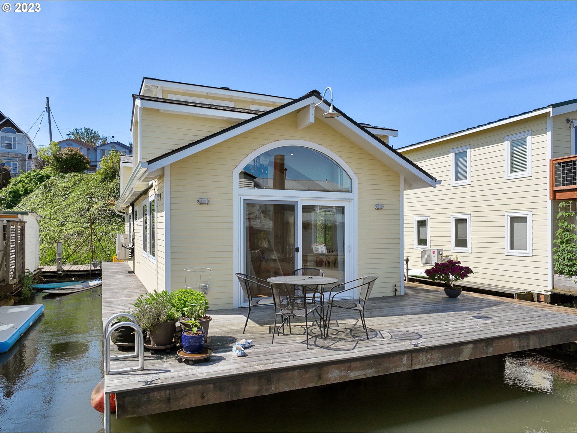 205 North Bridgeton Road, Unit 6 Portland, OR 97217 - Photo 4 of 22 a view of house with a outdoor space