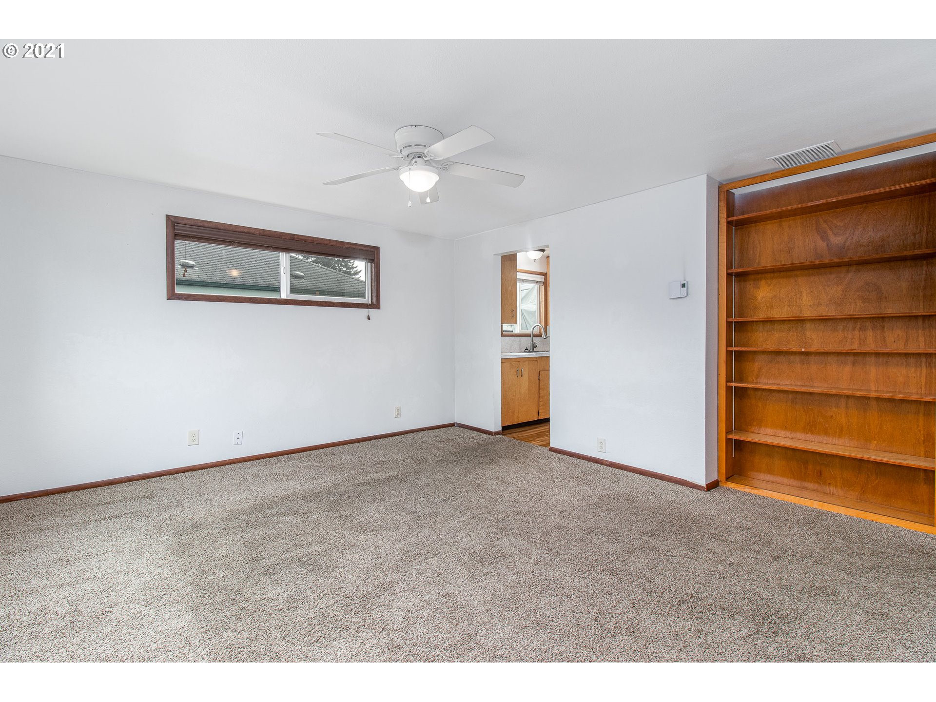 3115 Florida Street Longview, WA 98632 - Photo 4 of 29 Gallery Image 4