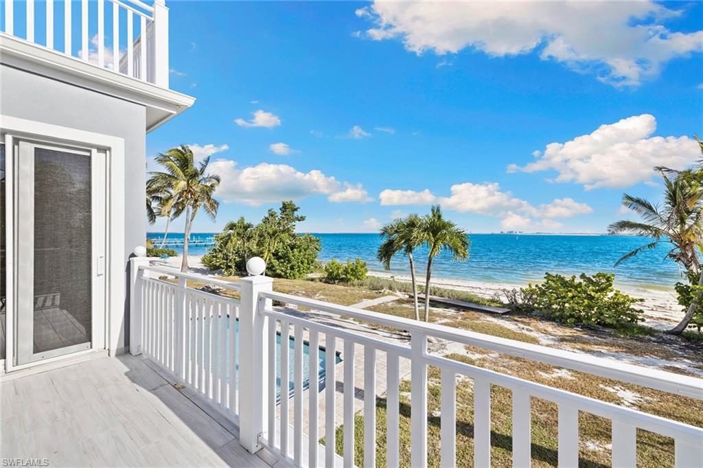 1069 Bird Lane Sanibel, FL 33957 - Photo 23 of 46