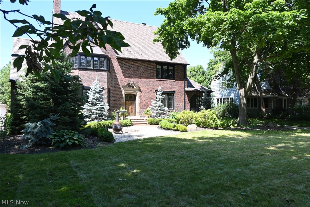12667 Cedar Road Cleveland Heights, OH 44106 - Photo 3 of 35 Gallery Image 3