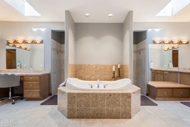 $1,300,000 | 6010 East Lippizan Way, Hereford, AZ 85615