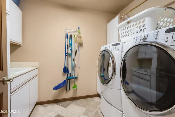 $1,300,000 | 6010 East Lippizan Way, Hereford, AZ 85615