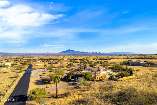 $1,300,000 | 6010 East Lippizan Way, Hereford, AZ 85615