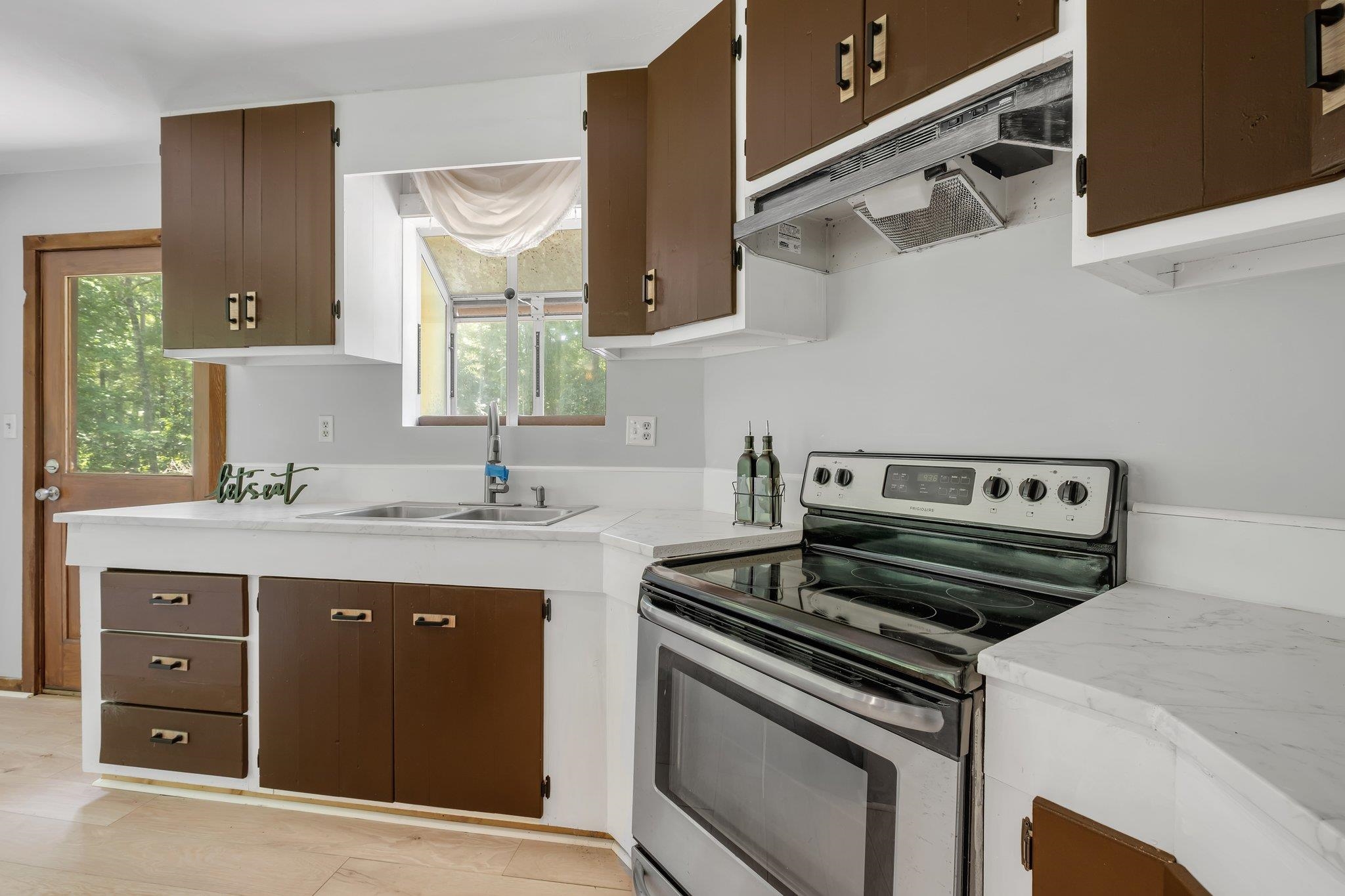 7047 Buckskin Road Tallahassee, FL 32309 - Photo 14 of 27 Gallery Image 14