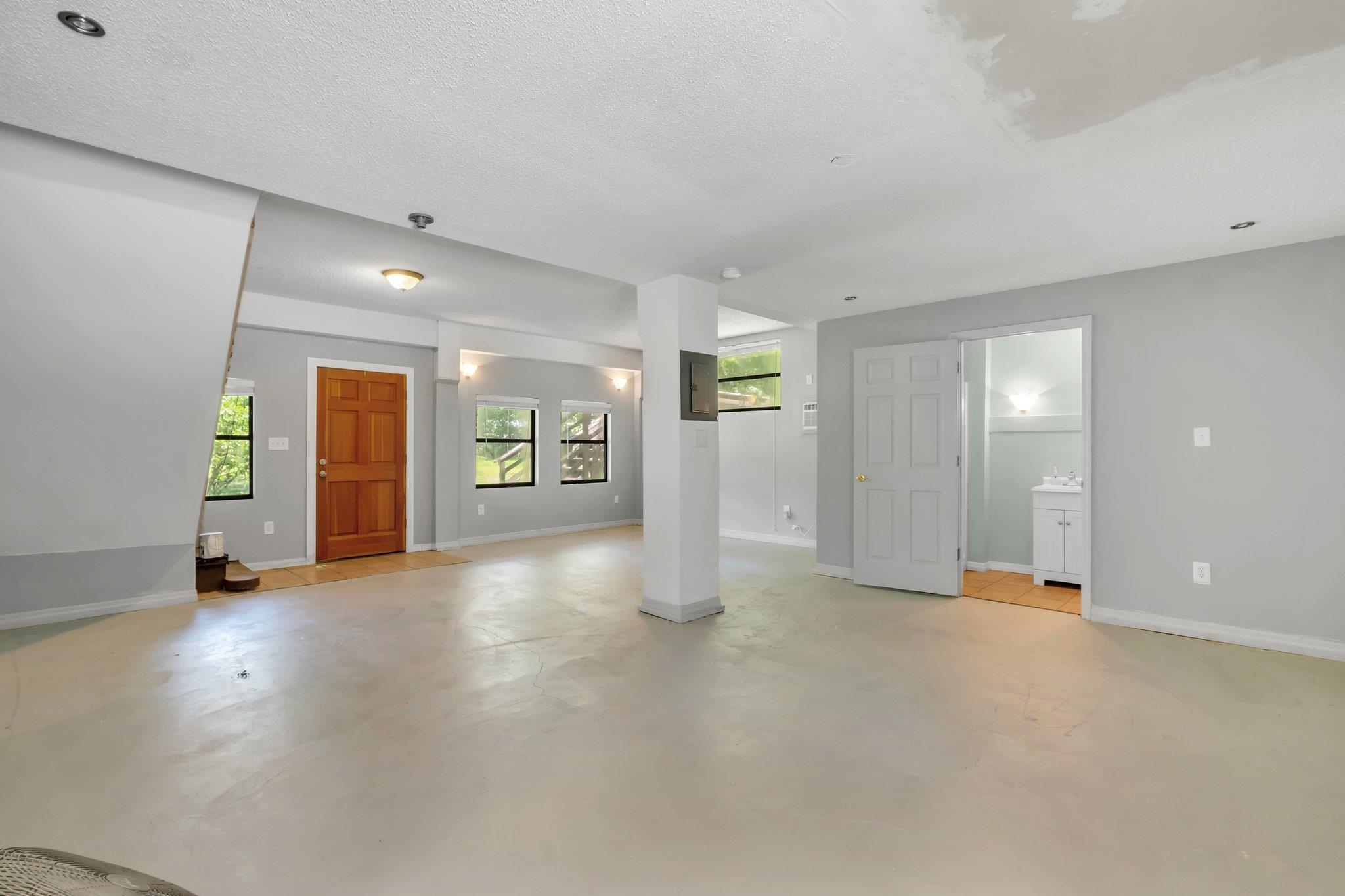 7047 Buckskin Road Tallahassee, FL 32309 - Photo 5 of 27 Gallery Image 5