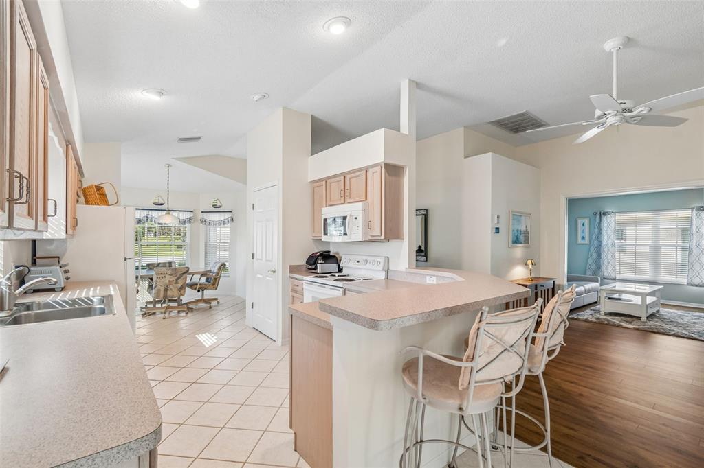 11630 Wheatfield Loop Hudson, FL 34667 - Photo 11 of 64 Gallery Image 11