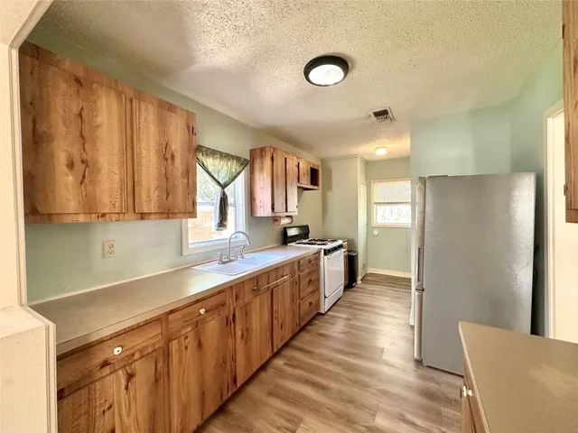 $185,000 | 405 Mills Street, Smithville, TX 78957