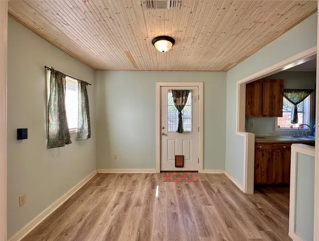 a view of livingroom with hardwood