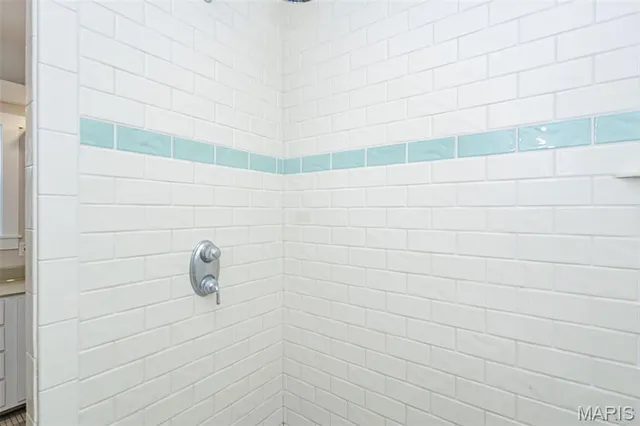 $640,000 | 720 East Breedlove Drive, Sturgeon, MO 65284