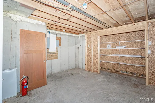 $640,000 | 720 East Breedlove Drive, Sturgeon, MO 65284