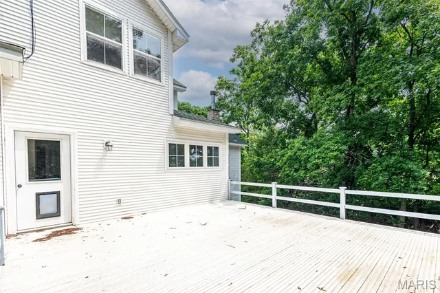 $640,000 | 720 East Breedlove Drive, Sturgeon, MO 65284