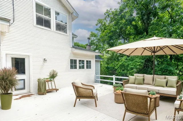 $640,000 | 720 East Breedlove Drive, Sturgeon, MO 65284