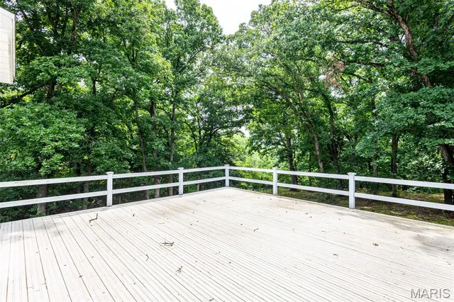 $640,000 | 720 East Breedlove Drive, Sturgeon, MO 65284