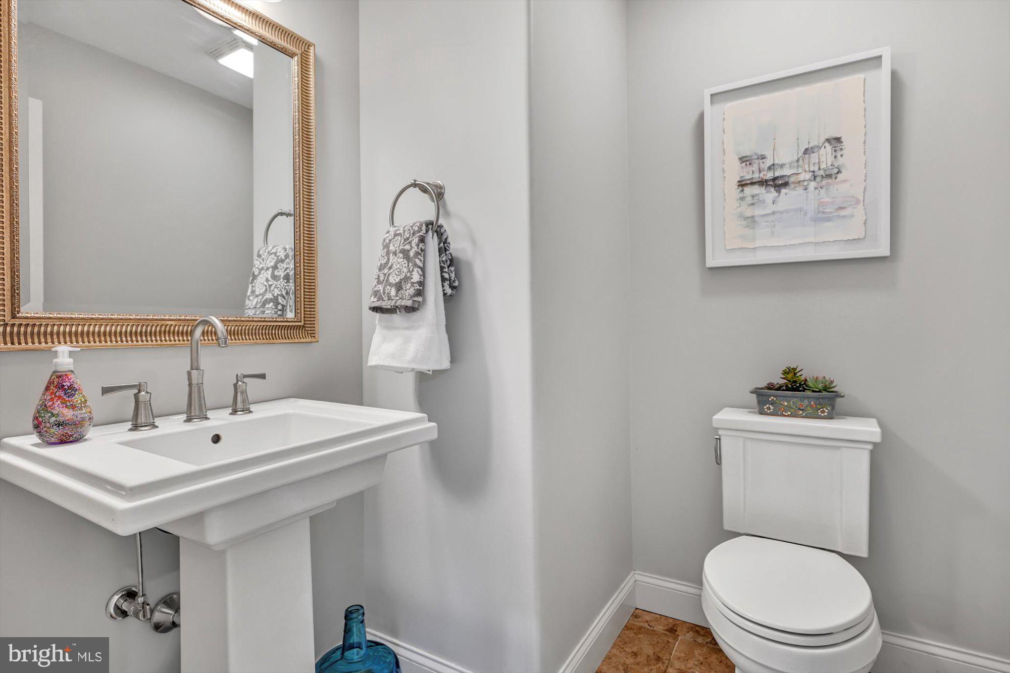 519 East Delp Road Lancaster, PA 17601 - Photo 25 of 63 Half Bath