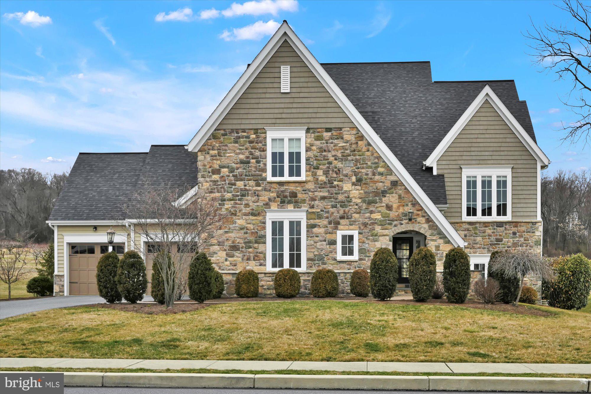 519 East Delp Road Lancaster, PA 17601 - Photo 4 of 63 Front