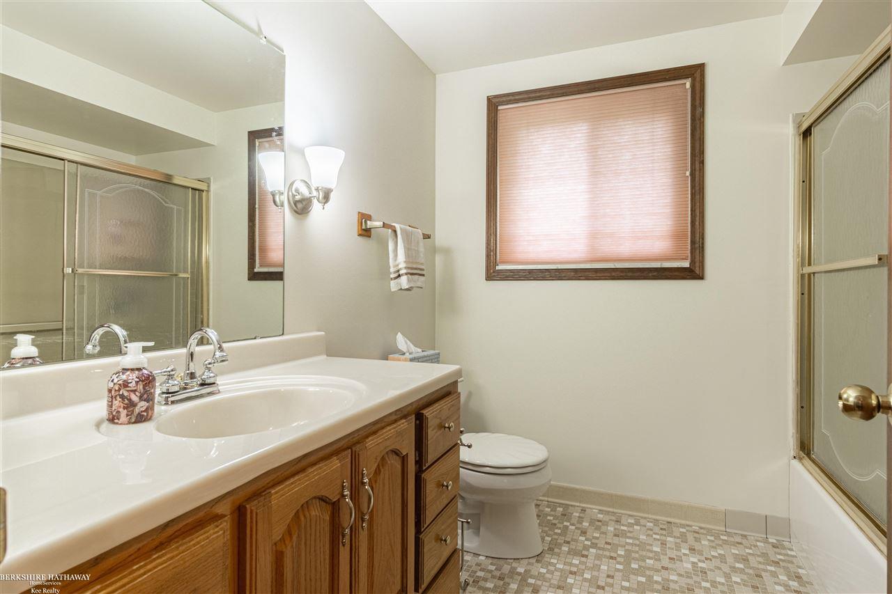 35181 Pleasant Farm Road Richmond, MI 48062 - Photo 15 of 17 50043496-14.JPG