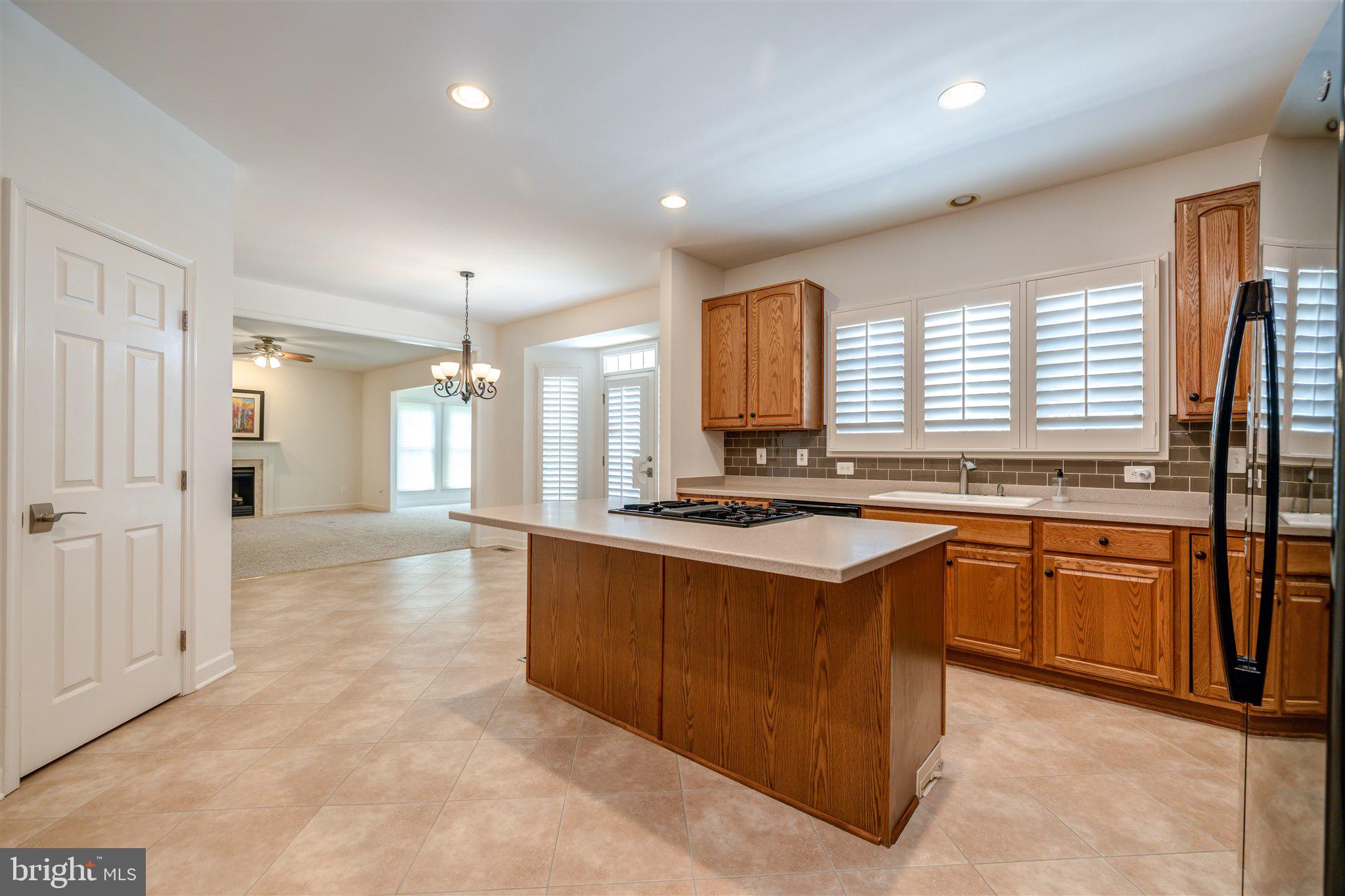 7379 Hunters Oak Court Springfield, VA 22150 - Photo 16 of 58 Kitchen