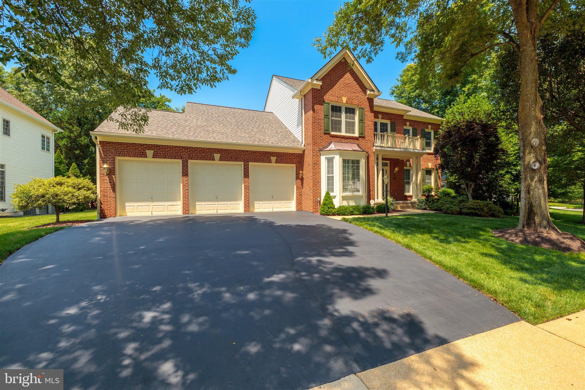 7379 Hunters Oak Court Springfield, VA 22150 - Photo 3 of 58 7379 Hunters Oak Court