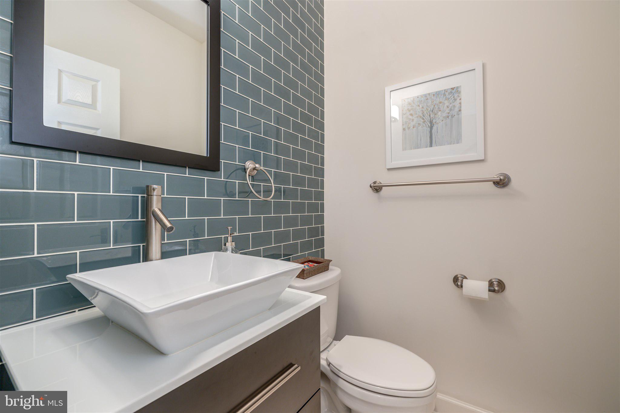 7379 Hunters Oak Court Springfield, VA 22150 - Photo 32 of 58 Powder Room