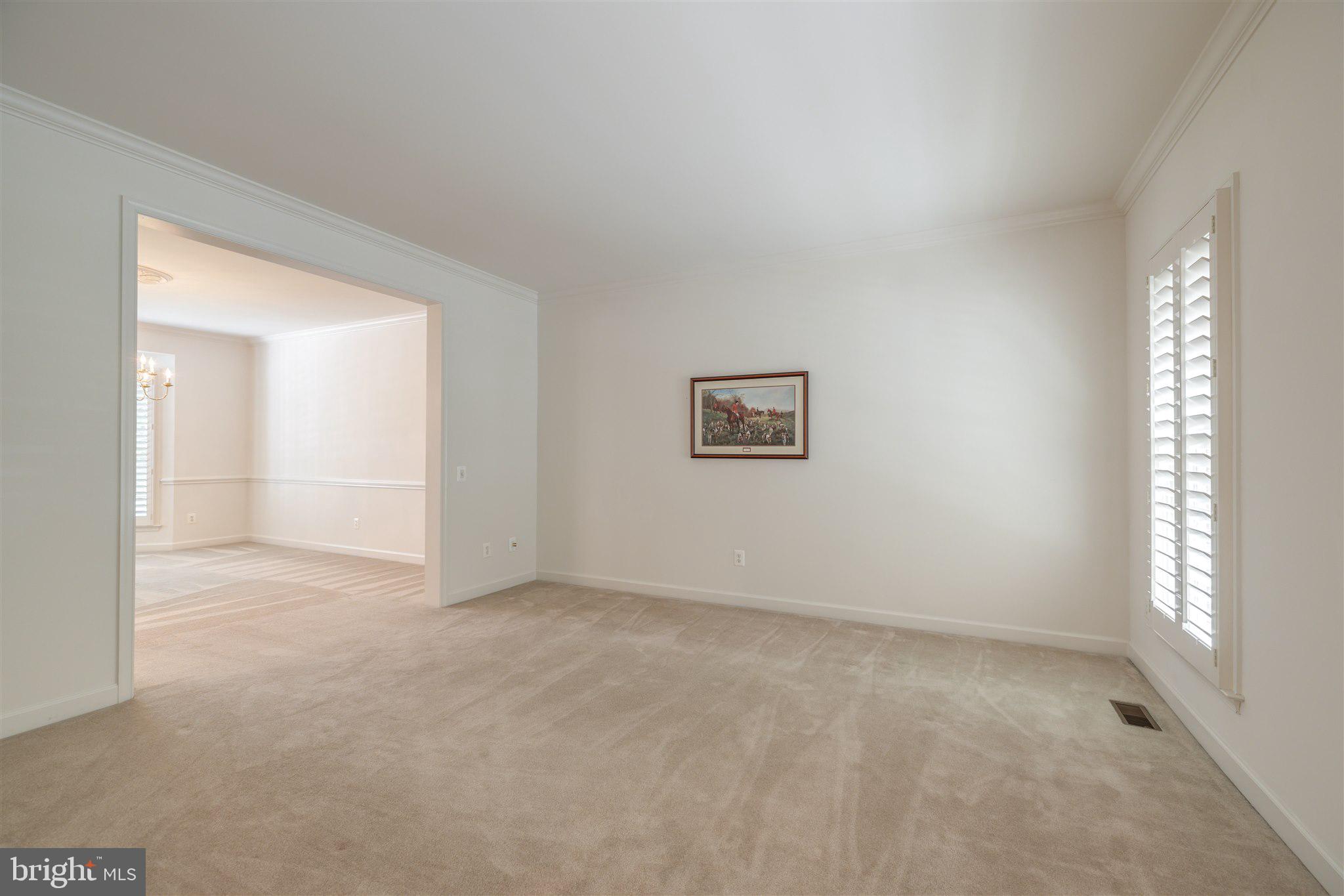 7379 Hunters Oak Court Springfield, VA 22150 - Photo 10 of 58 Living Room