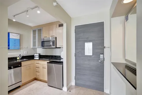 $109,000 | 2670 East Sunrise Boulevard, Unit 1117, Fort Lauderdale, FL 33304